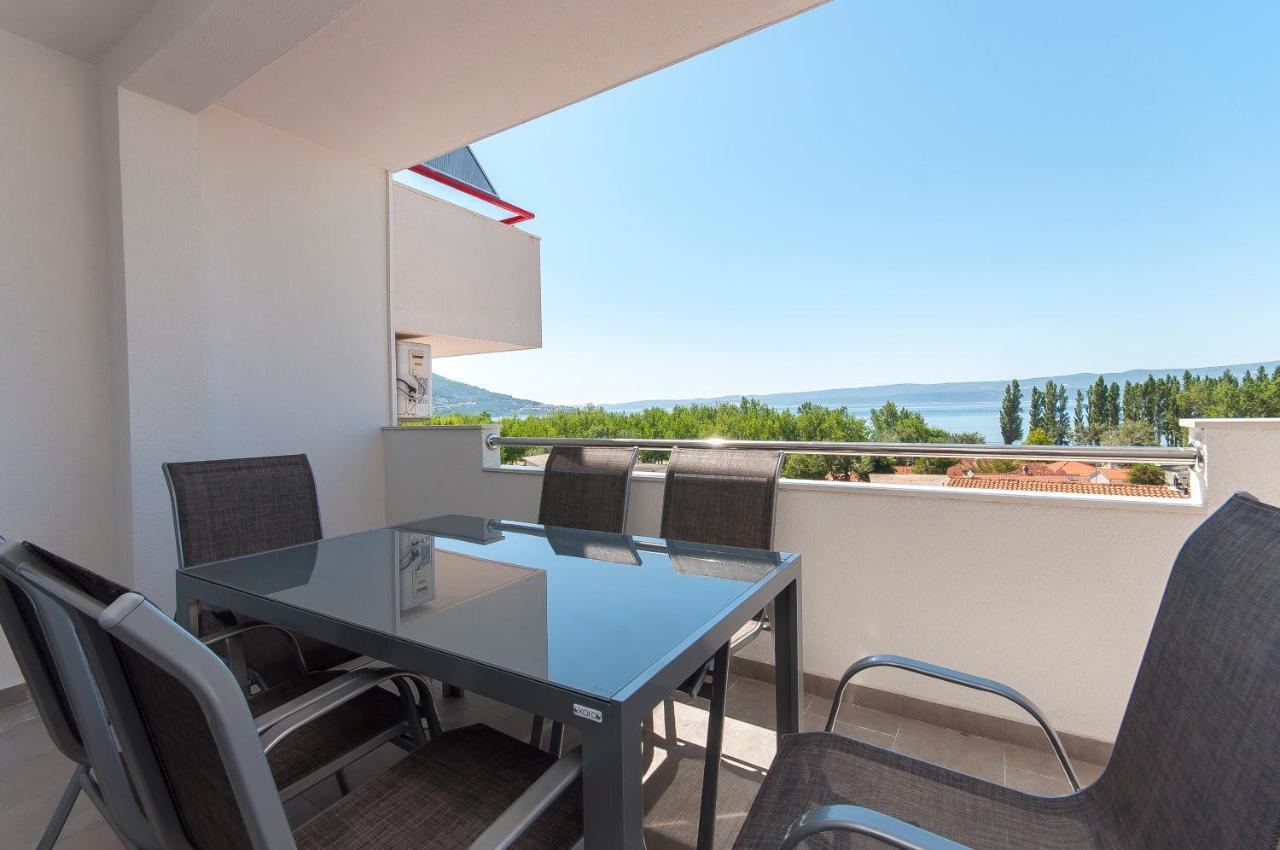 Apartman Mira- Omiš Eksteriør bilde