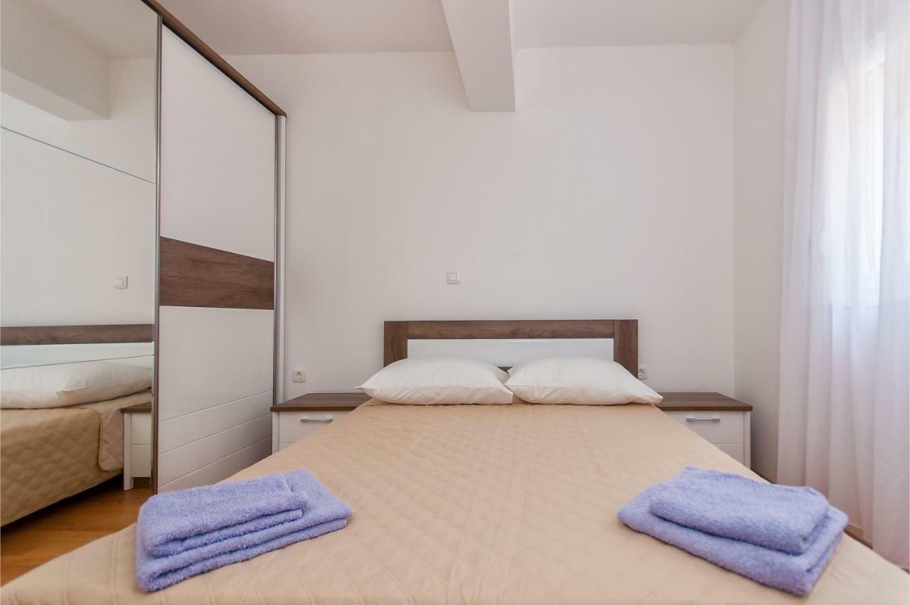 Apartman Mira- Omiš Eksteriør bilde