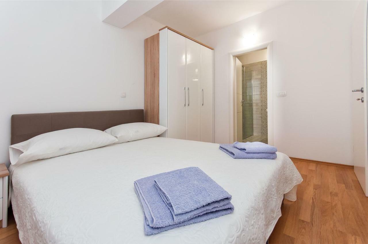 Apartman Mira- Omiš Eksteriør bilde